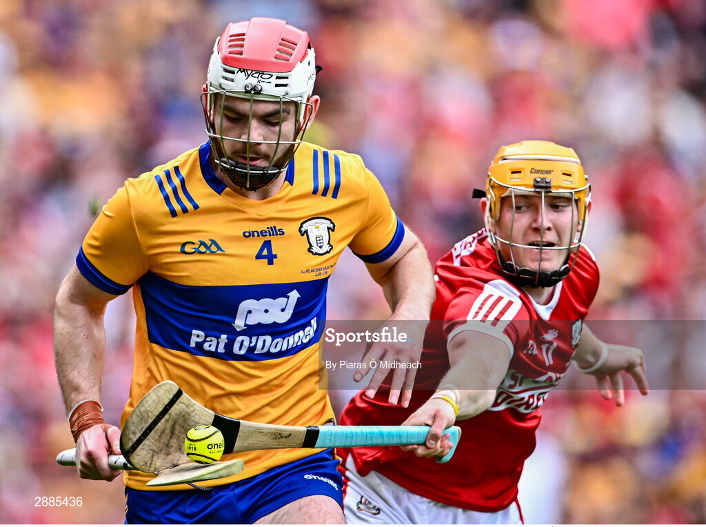 21 July 2024; Conor Leen of Clare in action against Declan Dalton of Cork during the GAA Hurling All-Ireland Senior Championship Final between Clare and Cork at Croke Park in Dublin. Photo by Piaras Ó Mídheach/Sportsfile