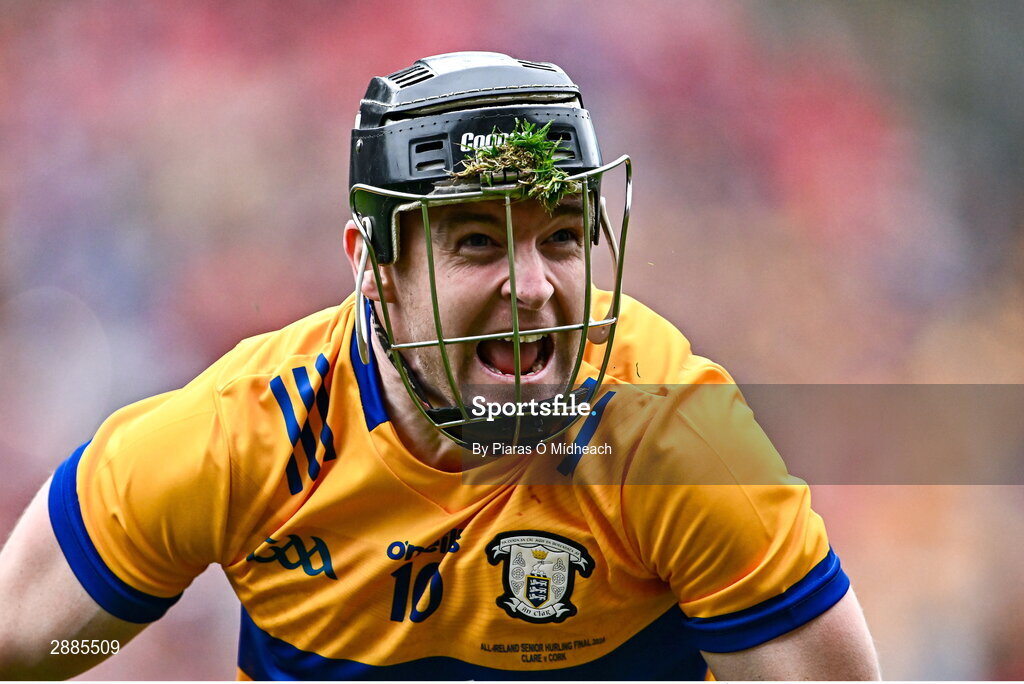 21 July 2024; Clare captain Tony Kelly celebrates, with grass stuck in his helmet, at the final whistle after his side's victory in the GAA Hurling All-Ireland Senior Championship Final between Clare and Cork at Croke Park in Dublin. Photo by Piaras Ó Mídheach/Sportsfile
