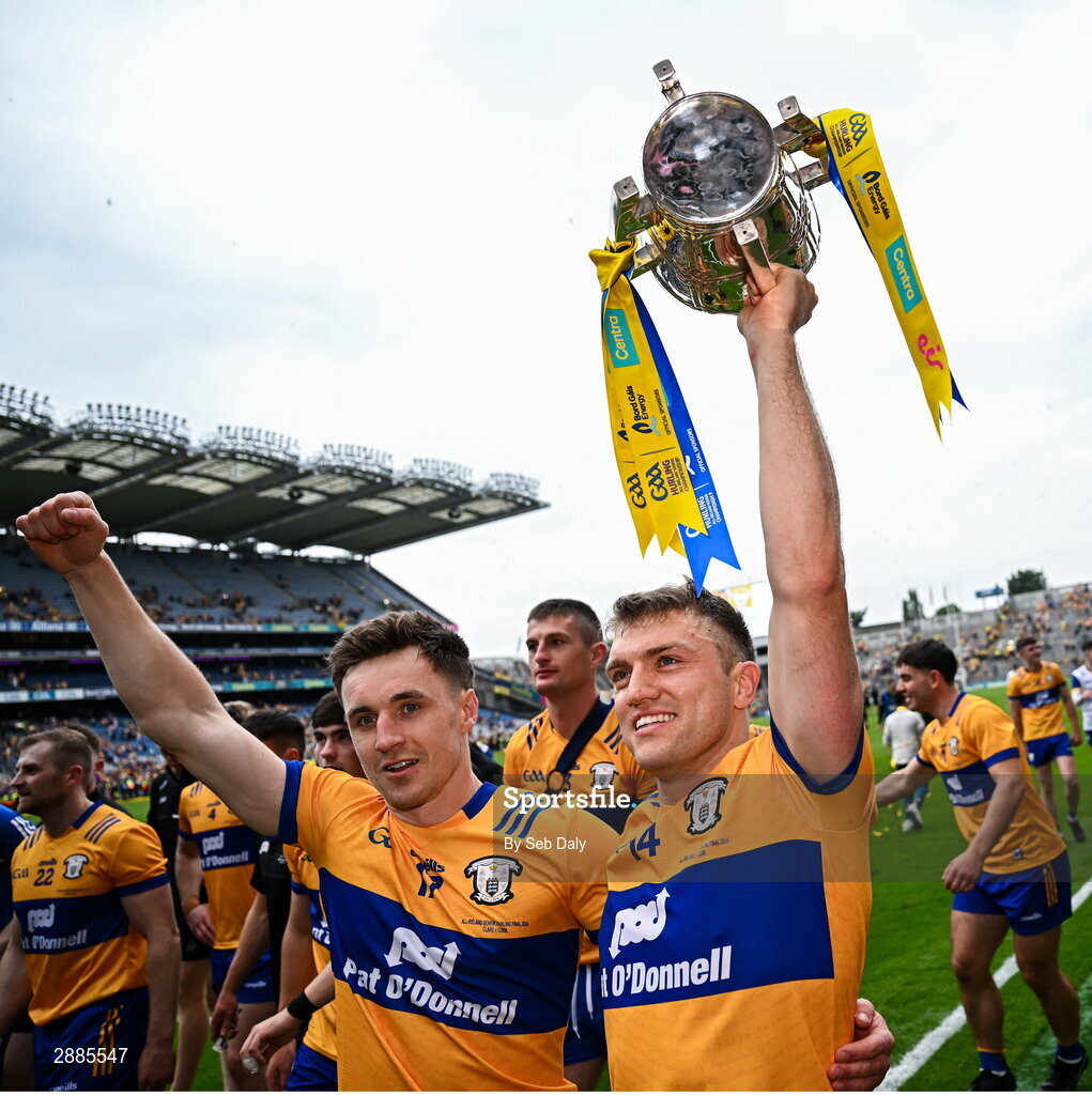 21 July 2024; Clare players Rory Hayes, left, and Shane O'Donnell celebrate with the Liam MacCarthy Cup after their side's victory in the GAA Hurling All-Ireland Senior Championship Final match between Clare and Cork at Croke Park in Dublin. Photo by Seb Daly/Sportsfile