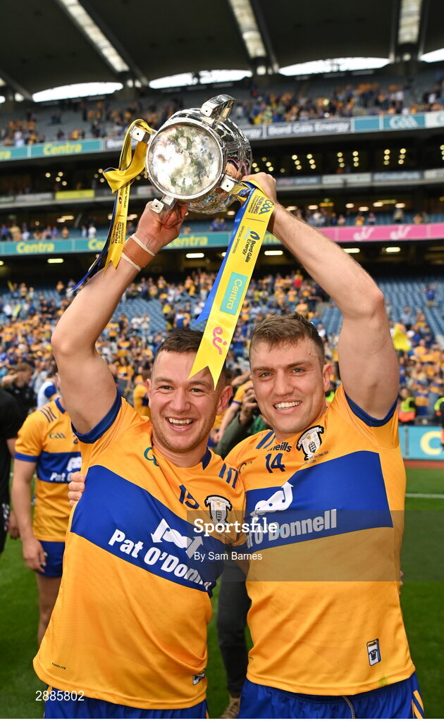 21 July 2024; Clare players David Reidy, left, and Shane O'Donnell celebrate with the Liam MacCarthy cup after his side's victory the GAA Hurling All-Ireland Senior Championship Final between Clare and Cork at Croke Park in Dublin. Photo by Sam Barnes/Sportsfile