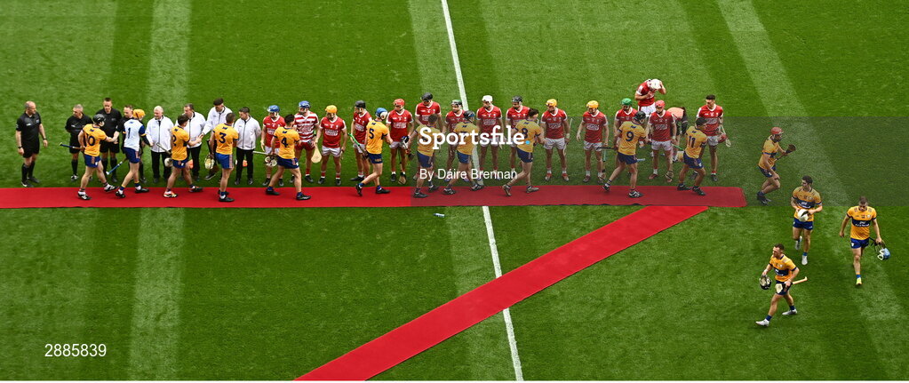 21 July 2024; Clare and Cork players shaakes hands ahead of the GAA Hurling All-Ireland Senior Championship Final between Clare and Cork at Croke Park in Dublin. Photo by Daire Brennan/Sportsfile