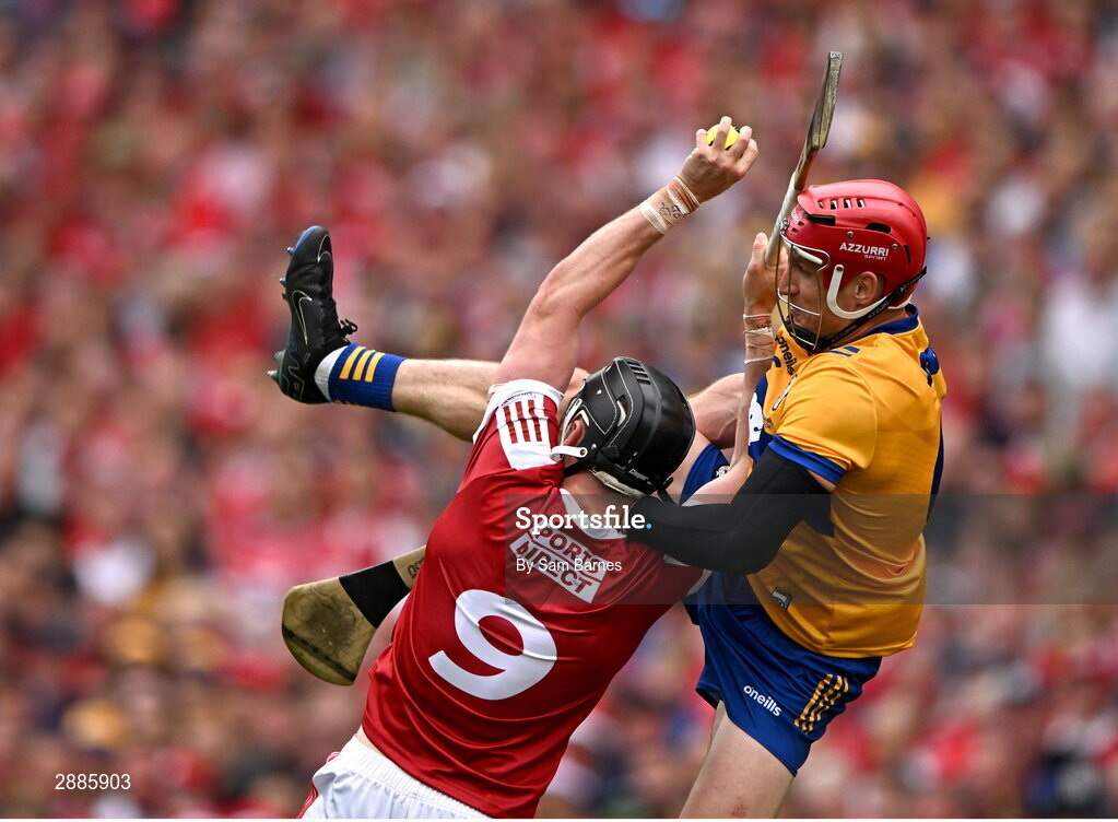 21 July 2024; Darragh Fitzgibbon of Cork in action against John Conlon of Clare during the GAA Hurling All-Ireland Senior Championship Final between Clare and Cork at Croke Park in Dublin. Photo by Sam Barnes/Sportsfile
