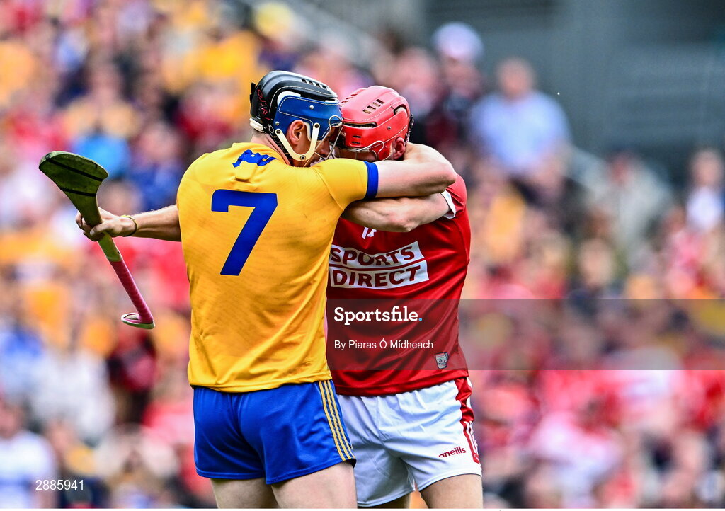 21 July 2024; David McInerney of Clare and Alan Connolly of Cork tussle during the GAA Hurling All-Ireland Senior Championship Final between Clare and Cork at Croke Park in Dublin. Photo by Piaras Ó Mídheach/Sportsfile
