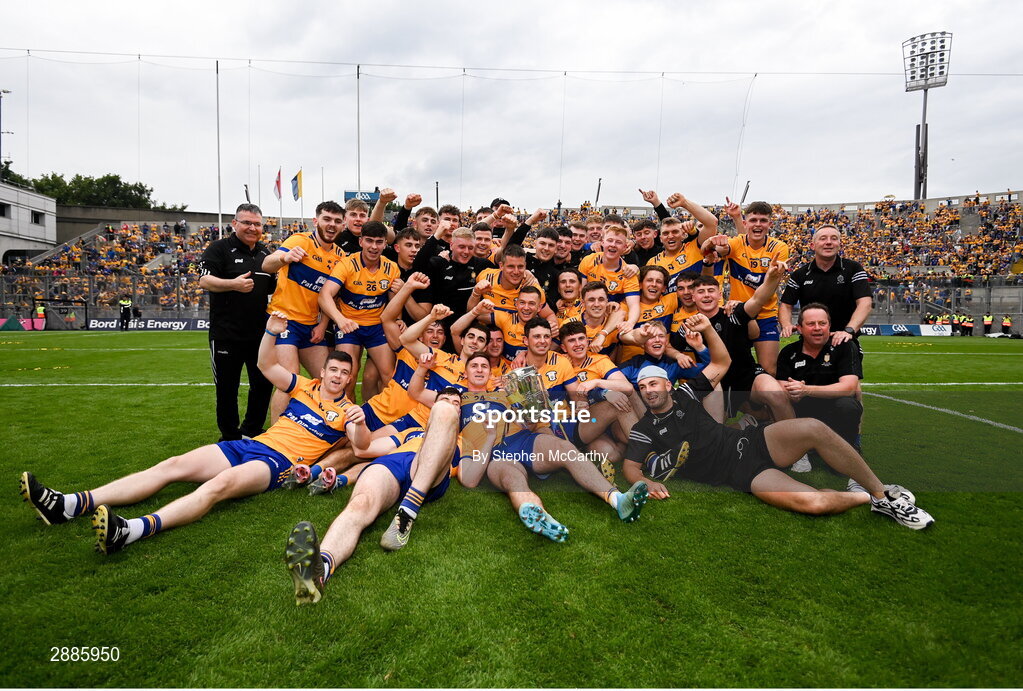 21 July 2024; Clare players celebrate with the Liam MacCarthy cup after winning the GAA Hurling All-Ireland Senior Championship Final between Clare and Cork at Croke Park in Dublin. Photo by Stephen McCarthy/Sportsfile