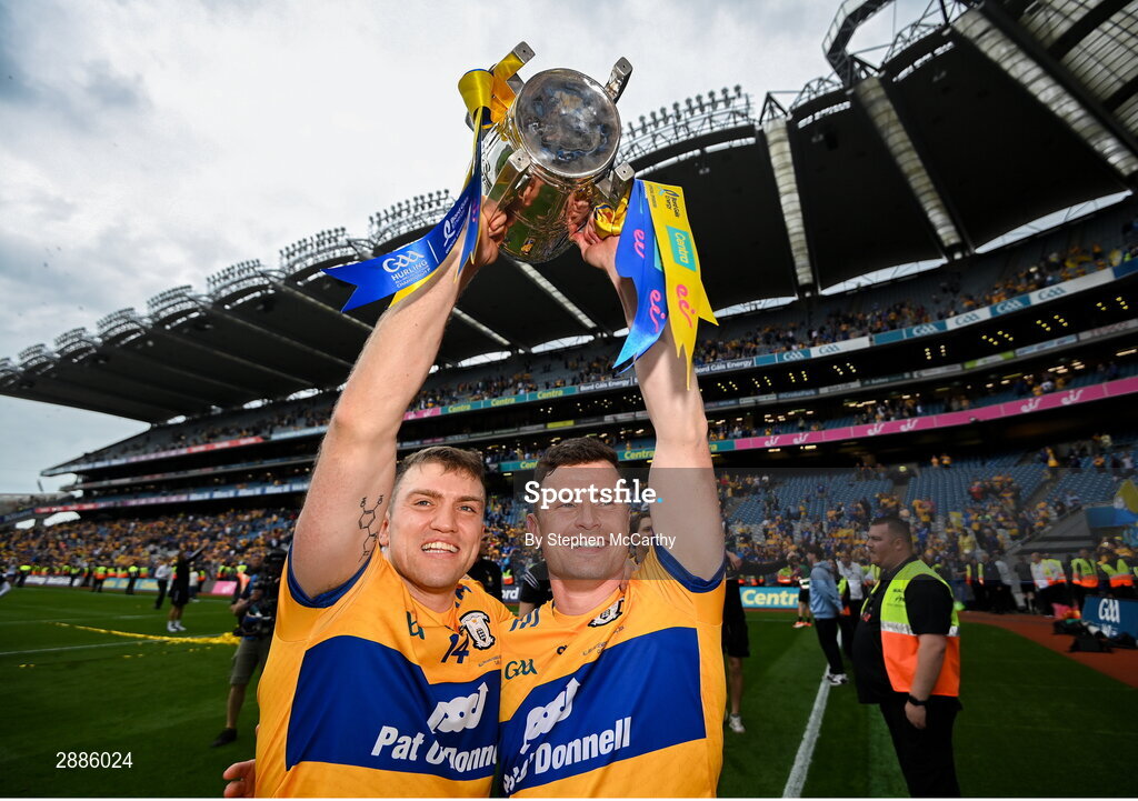 21 July 2024; Shane O'Donnell, left, and Paul Flanagan of Clare celebrate with the Liam MacCarthy cup after the GAA Hurling All-Ireland Senior Championship Final between Clare and Cork at Croke Park in Dublin. Photo by Stephen McCarthy/Sportsfile