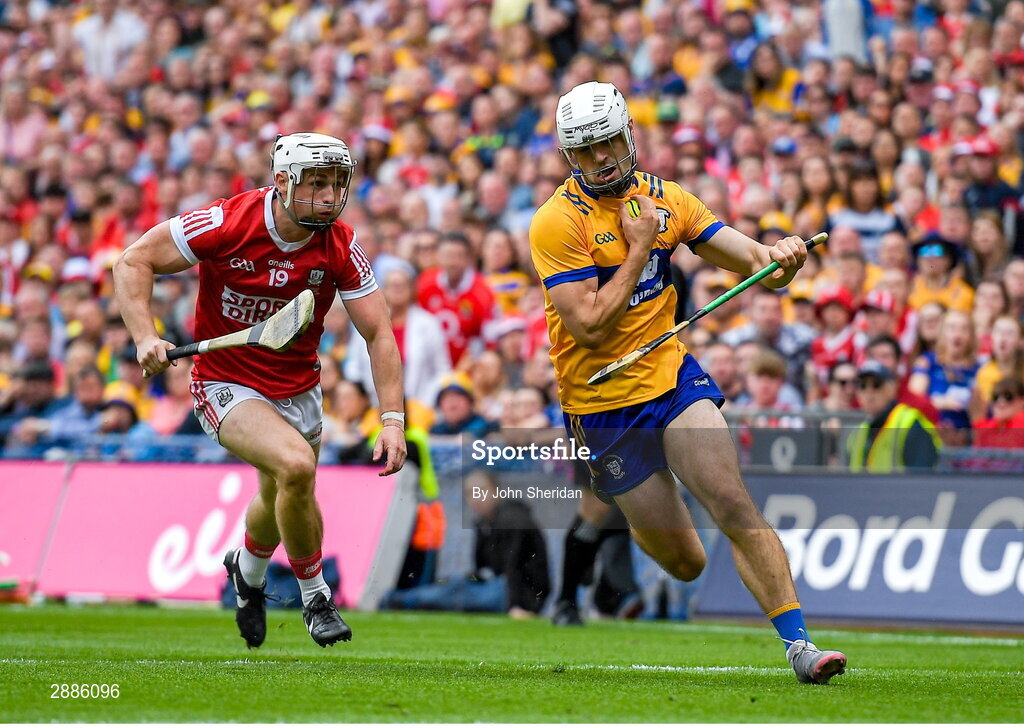 21 July 2024; Aidan McCarthy of Clare in action against Tommy O'Connell of Cork during the GAA Hurling All-Ireland Senior Championship Final between Clare and Cork at Croke Park in Dublin. Photo by John Sheridan/Sportsfile