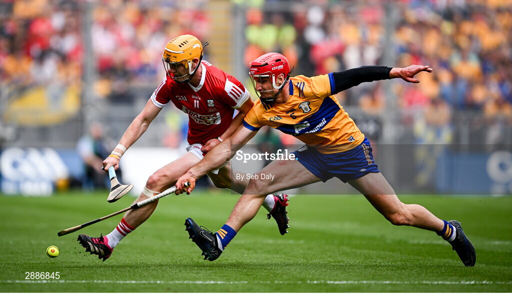 21 July 2024; Shane Barrett of Cork in action against John Conlon of Clare during the GAA Hurling All-Ireland Senior Championship Final match between Clare and Cork at Croke Park in Dublin. Photo by Seb Daly/Sportsfile