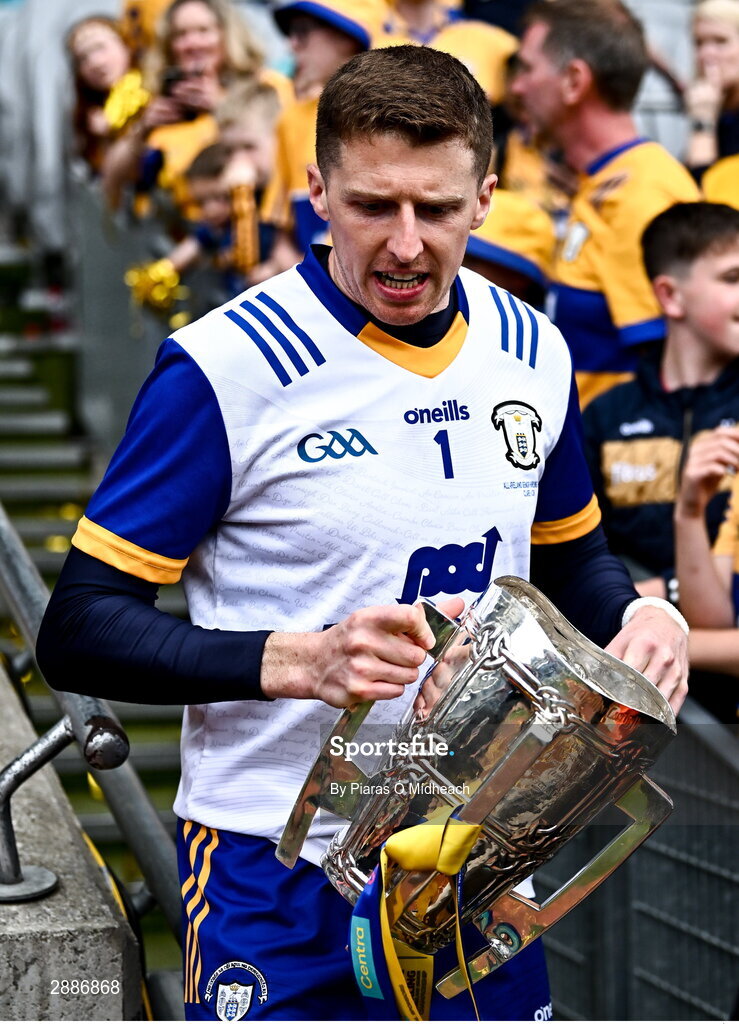 21 July 2024; Clare goalkeeper Eibhear Quilligan with the Liam MacCarthy Cup after his side's victory in the GAA Hurling All-Ireland Senior Championship Final between Clare and Cork at Croke Park in Dublin. Photo by Piaras Ó Mídheach/Sportsfile