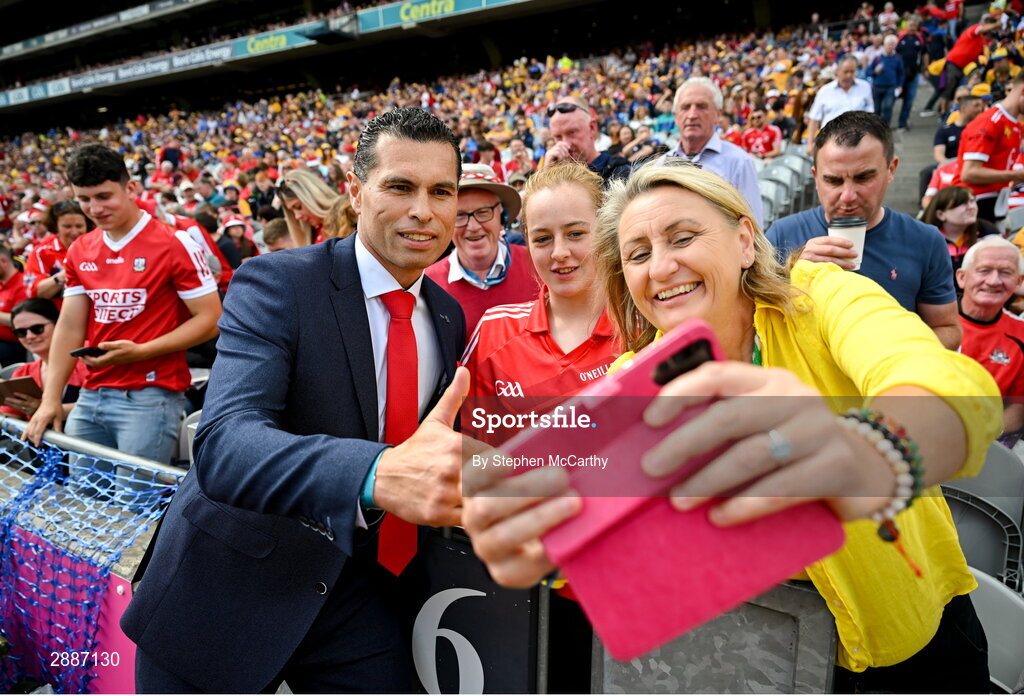 21 July 2024; Sean Óg Ó hAilpín, a member of the Cork 1999 All-Ireland winning jubilee team, poses with supporters before the GAA Hurling All-Ireland Senior Championship Final between Clare and Cork at Croke Park in Dublin. Photo by Stephen McCarthy/Sportsfile