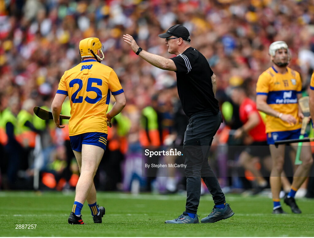 21 July 2024; Clare manager Brian Lohan during the GAA Hurling All-Ireland Senior Championship Final between Clare and Cork at Croke Park in Dublin. Photo by Stephen McCarthy/Sportsfile