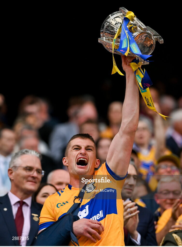 21 July 2024; Conor Cleary of Clare lifts the Liam MacCarthy cup following victory in the GAA Hurling All-Ireland Senior Championship Final between Clare and Cork at Croke Park in Dublin. Photo by Stephen McCarthy/Sportsfile