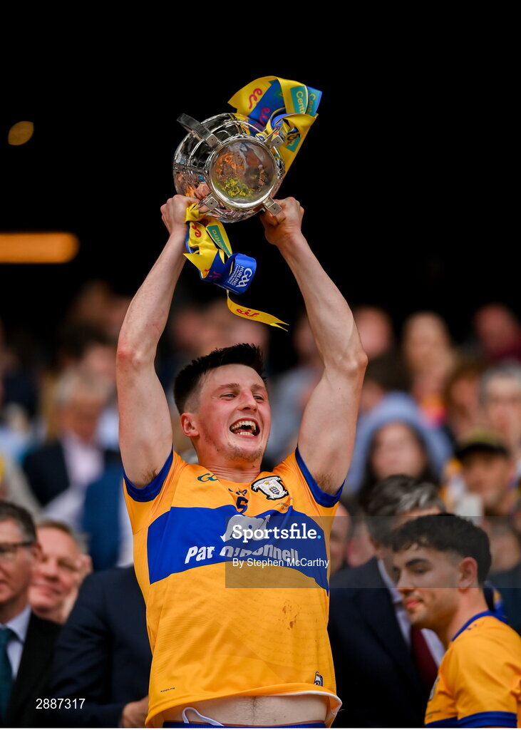 21 July 2024; Diarmuid Ryan of Clare lifts the Liam MacCarthy cup following victory in the GAA Hurling All-Ireland Senior Championship Final between Clare and Cork at Croke Park in Dublin. Photo by Stephen McCarthy/Sportsfile