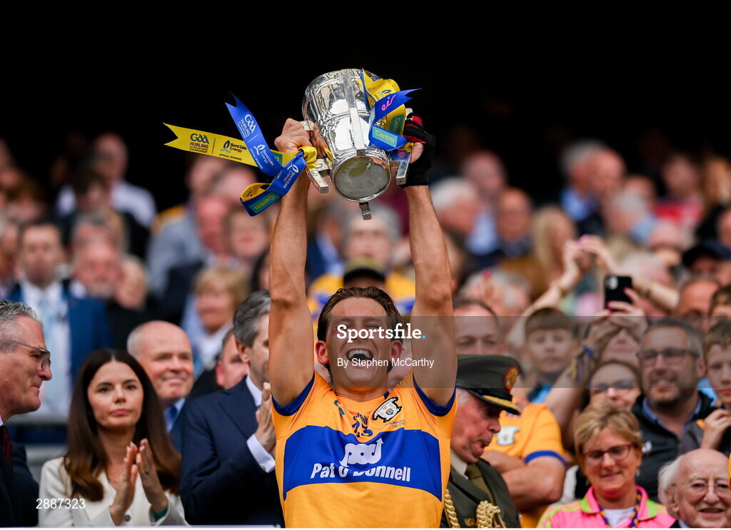 21 July 2024; Aron Shanagher of Clare lifts the Liam MacCarthy cup following victory in the GAA Hurling All-Ireland Senior Championship Final between Clare and Cork at Croke Park in Dublin. Photo by Stephen McCarthy/Sportsfile