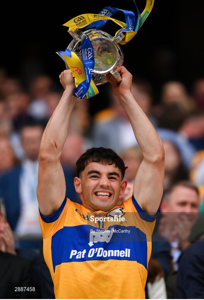 21 July 2024; Mark Rodgers of Clare lifts the Liam MacCarthy cup following victory in the GAA Hurling All-Ireland Senior Championship Final between Clare and Cork at Croke Park in Dublin. Photo by Stephen McCarthy/Sportsfile
