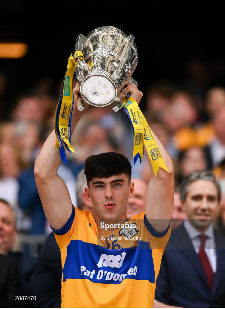 21 July 2024; Robin Mounsey of Clare lifts the Liam MacCarthy cup following victory in the GAA Hurling All-Ireland Senior Championship Final between Clare and Cork at Croke Park in Dublin. Photo by Stephen McCarthy/Sportsfile