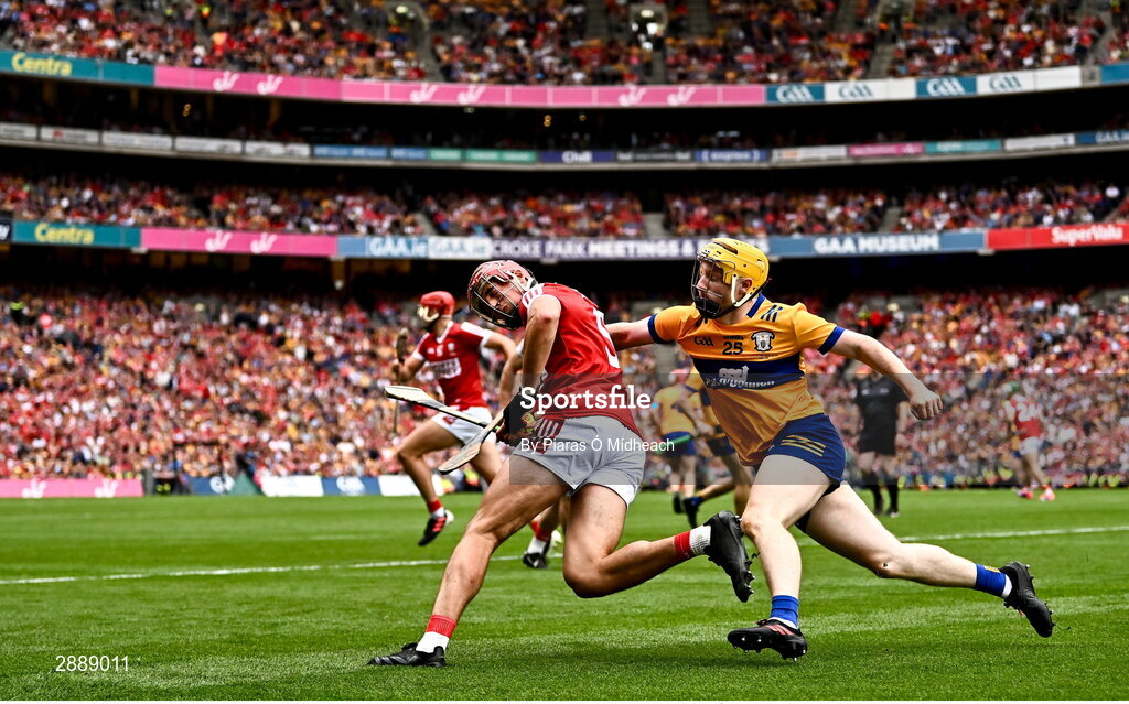 21 July 2024; Ciarán Joyce of Cork in action against Shane Meehan of Clare during the GAA Hurling All-Ireland Senior Championship Final between Clare and Cork at Croke Park in Dublin. Photo by Piaras Ó Mídheach/Sportsfile