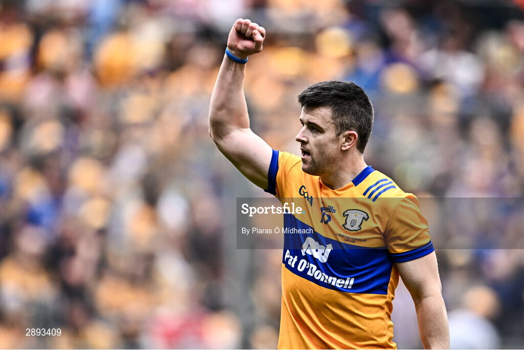21 July 2024; Clare captain Tony Kelly on his way to accept the Liam MacCarthy after his side's victory in the GAA Hurling All-Ireland Senior Championship Final between Clare and Cork at Croke Park in Dublin. Photo by Piaras Ó Mídheach/Sportsfile