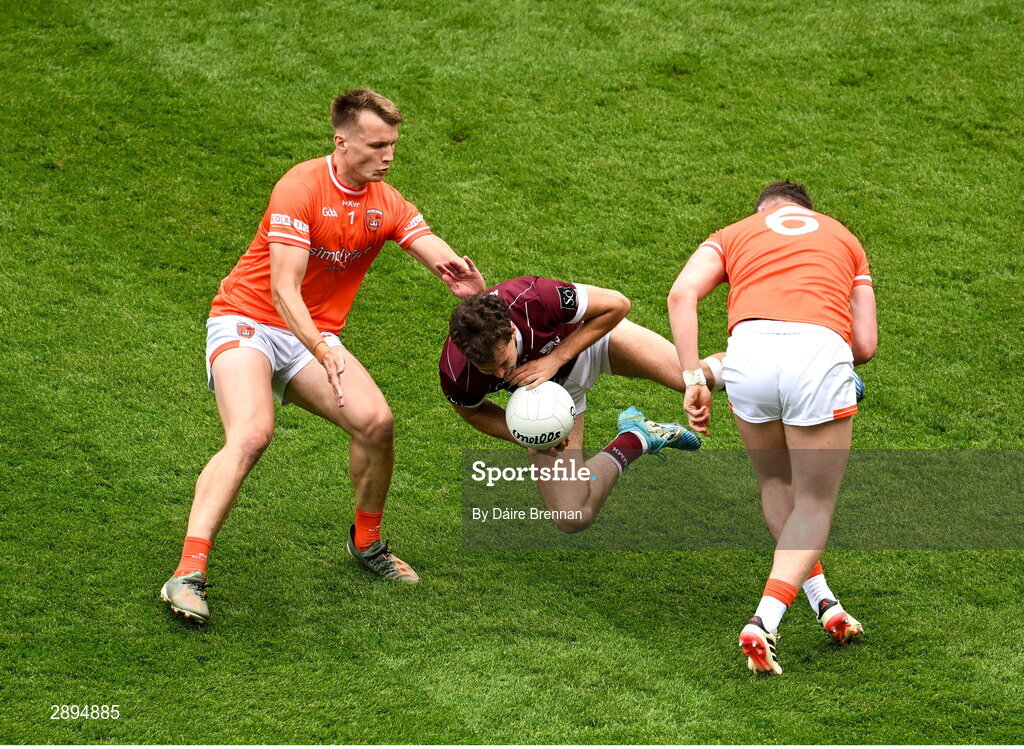 28 July 2024; Robert Finnerty of Galway in action against Rian O'Neill, left, and Tiernan Kelly of Armagh during the GAA Football All-Ireland Senior Championship Final match between Armagh and Galway at Croke Park in Dublin. Photo by Daire Brennan/Sportsfile