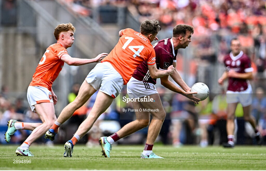 28 July 2024; Paul Conroy of Galway in action against Andrew Murnin of Armagh during the GAA Football All-Ireland Senior Championship Final match between Armagh and Galway at Croke Park in Dublin. Photo by Piaras Ó Mídheach/Sportsfile