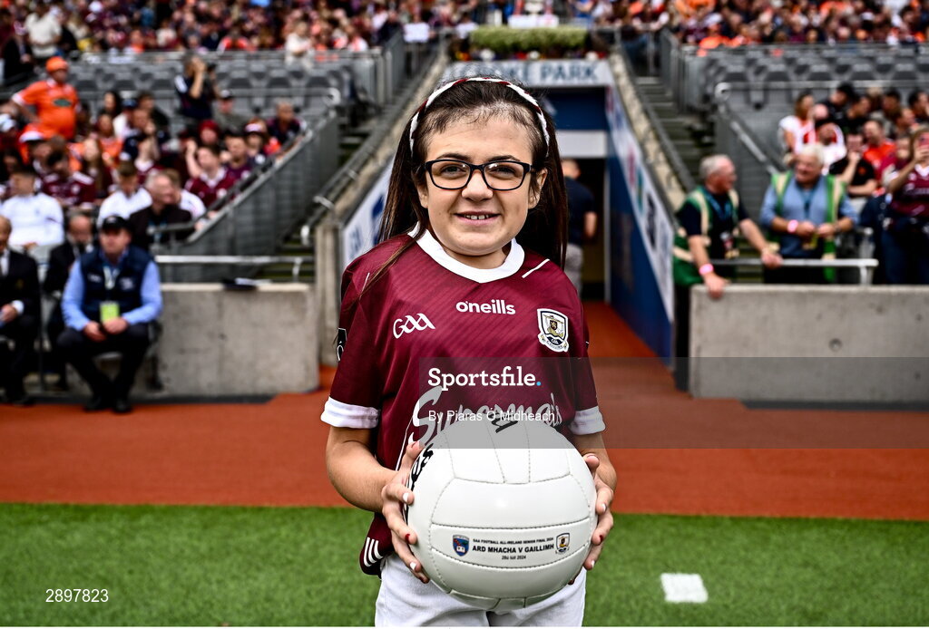 28 July 2024; Caitríona Ní Shé with the match ball before the GAA Football All-Ireland Senior Championship Final match between Armagh and Galway at Croke Park in Dublin. Photo by Piaras Ó Mídheach/Sportsfile