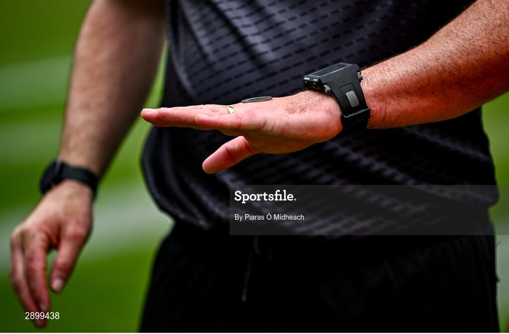 28 July 2024; Referee Seán Hurson performs the coin toss before the GAA Football All-Ireland Senior Championship Final match between Armagh and Galway at Croke Park in Dublin. Photo by Piaras Ó Mídheach/Sportsfile