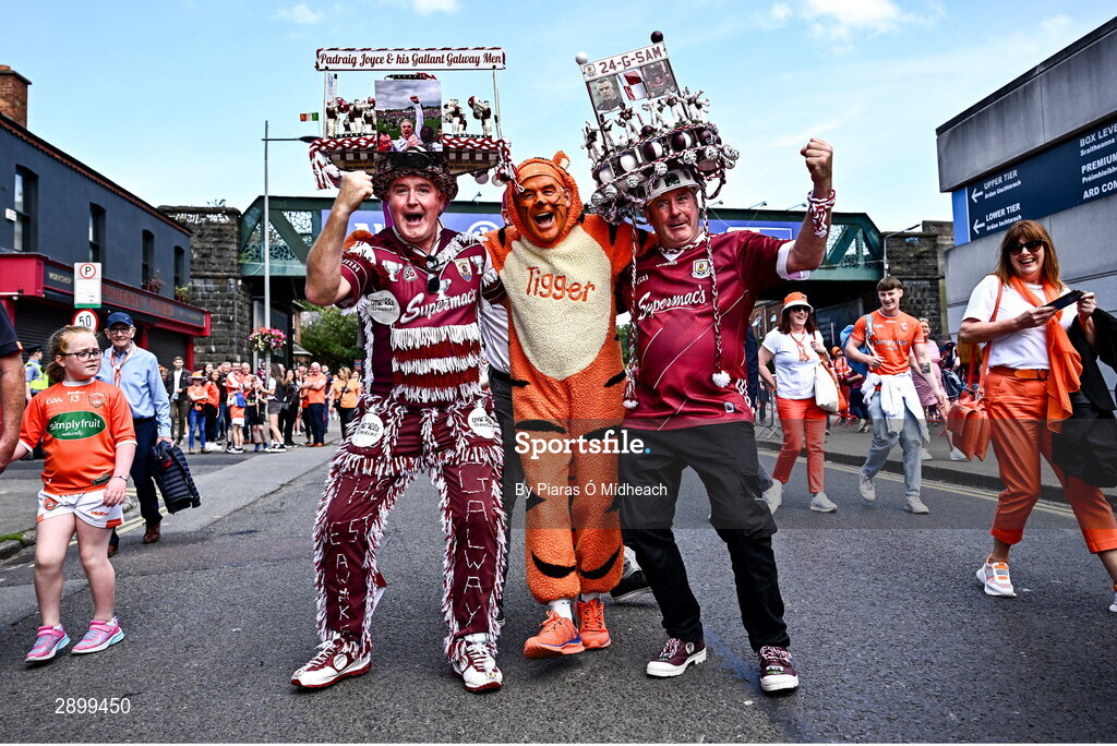 28 July 2024; Galway supporters Michael Coleman, left, and his brother Philip Coleman, from Ballygar, with Armagh supporter Damian McCullough, from Camlough, Armagh before the GAA Football All-Ireland Senior Championship Final match between Armagh and Galway at Croke Park in Dublin. Photo by Piaras Ó Mídheach/Sportsfile