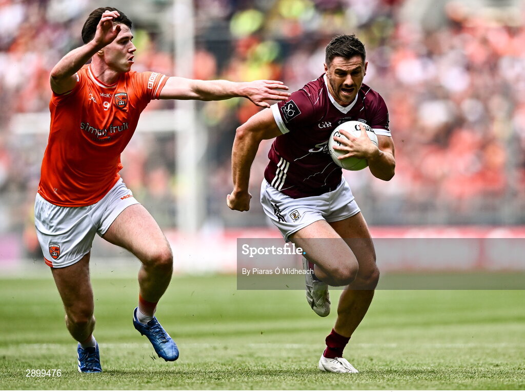 28 July 2024; Shane Walsh of Galway in action against Ben Crealey of Armagh during the GAA Football All-Ireland Senior Championship Final match between Armagh and Galway at Croke Park in Dublin. Photo by Piaras Ó Mídheach/Sportsfile