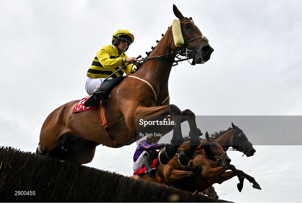 31 July 2024; Amirite, with Sam Twiston-Davies up, during the Tote Galway Plate during day three of the Galway Races Summer Festival at Ballybrit Racecourse in Galway. Photo by Seb Daly/Sportsfile