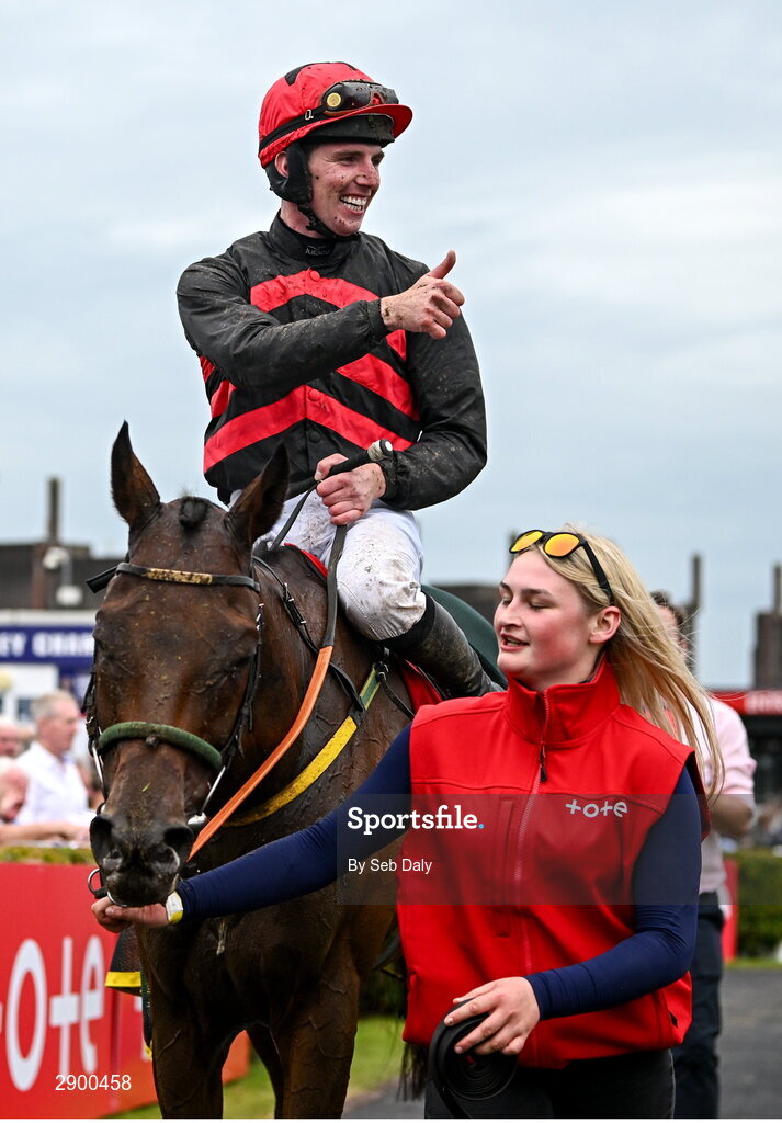 31 July 2024; Jockey Donagh Meyler celebrates on Pinkerton after winning the Tote Galway Plate during day three of the Galway Races Summer Festival at Ballybrit Racecourse in Galway. Photo by Seb Daly/Sportsfile