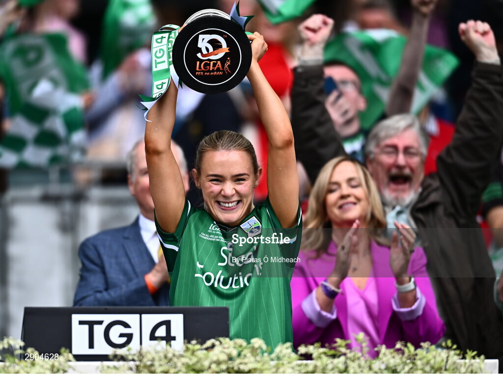 4 August 2024; Fermanagh captain Shannan McQuade lifts the West County Hotel Cup after her side's victory in the TG4 All-Ireland Ladies Football Junior Championship final match between Fermanagh and Louth at Croke Park in Dublin. Photo by Piaras Ó Mídheach/Sportsfile