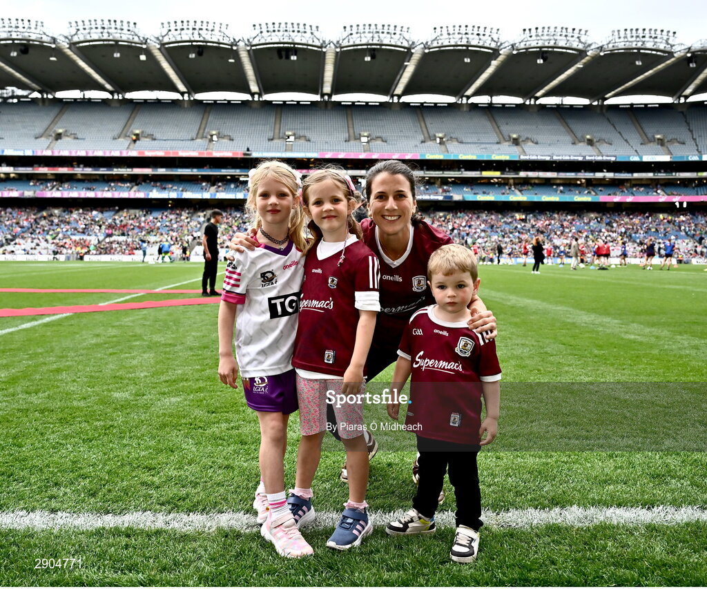 4 August 2024; Former Galway All-Ireland winning footballer in 2004, and current Republic of Ireland WNT and Liverpool FC footballer, Niamh Fahey with her newphew Daire and nieces Eala, left, and Caragh at the TG4 All-Ireland Ladies Football Senior Championship final match between Galway and Kerry at Croke Park in Dublin. Photo by Piaras Ó Mídheach/Sportsfile