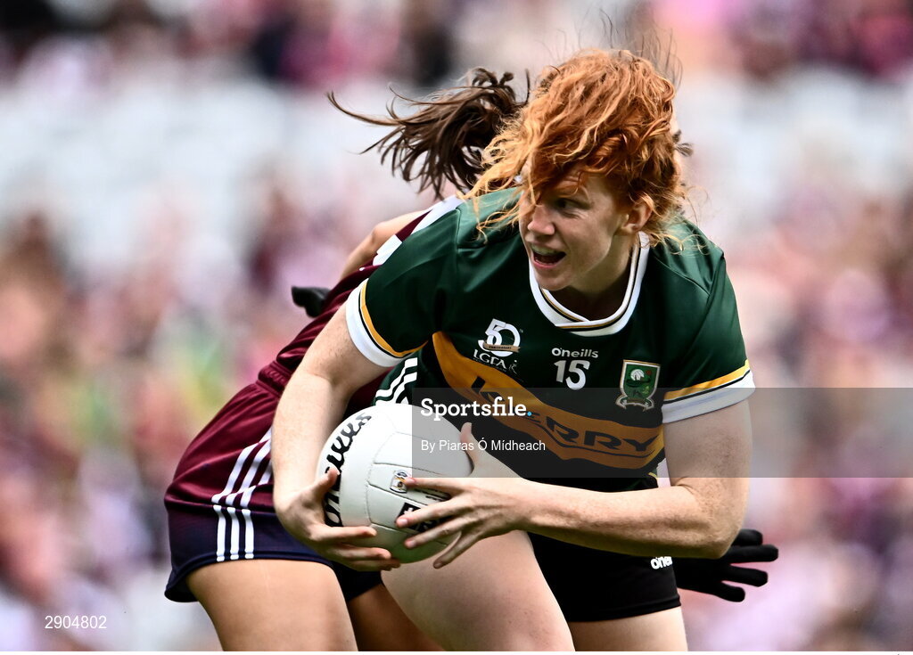4 August 2024; Louise Ní Mhuircheartaigh of Kerry in action against Kate Geraghty of Galway during the TG4 All-Ireland Ladies Football Senior Championship final match between Galway and Kerry at Croke Park in Dublin. Photo by Piaras Ó Mídheach/Sportsfile