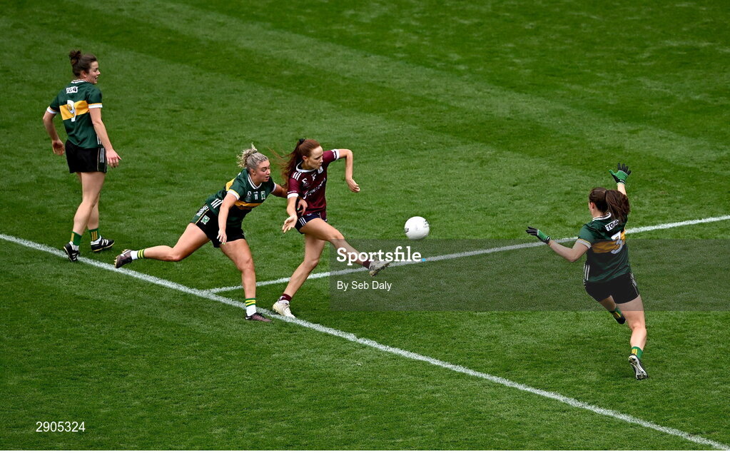 4 August 2024; Olivia Divilly of Galway kicks a point, under pressure from Kerry players Niamh Ní Chonchúir, left, and Kayleigh Cronin  during the TG4 All-Ireland Ladies Football Senior Championship final match between Galway and Kerry at Croke Park, Dublin. Photo by Seb Daly/Sportsfile