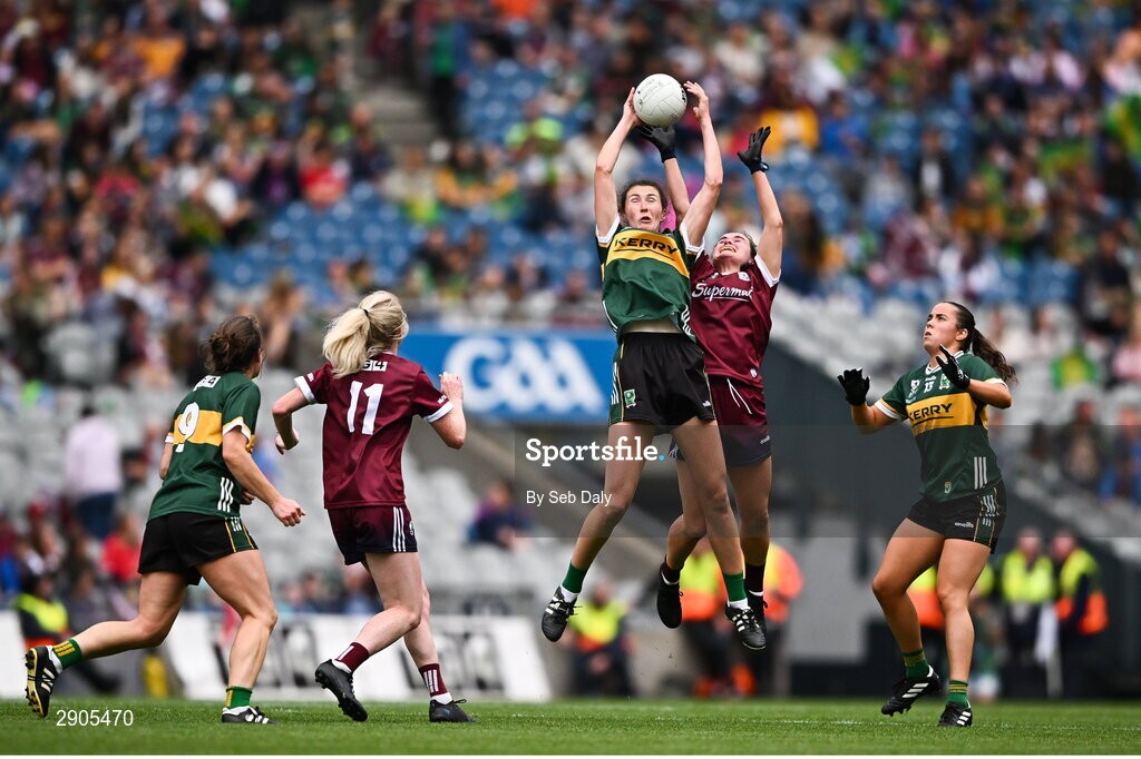 4 August 2024; Lorraine Scanlon of Kerry in action against Nicola Ward of Galway during the TG4 All-Ireland Ladies Football Senior Championship final match between Galway and Kerry at Croke Park, Dublin. Photo by Seb Daly/Sportsfile