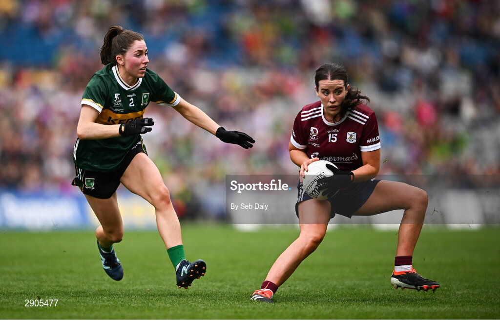 4 August 2024; Róisín Leonard of Galway in action against Eilís Lynch of Kerry during the TG4 All-Ireland Ladies Football Senior Championship final match between Galway and Kerry at Croke Park, Dublin. Photo by Seb Daly/Sportsfile
