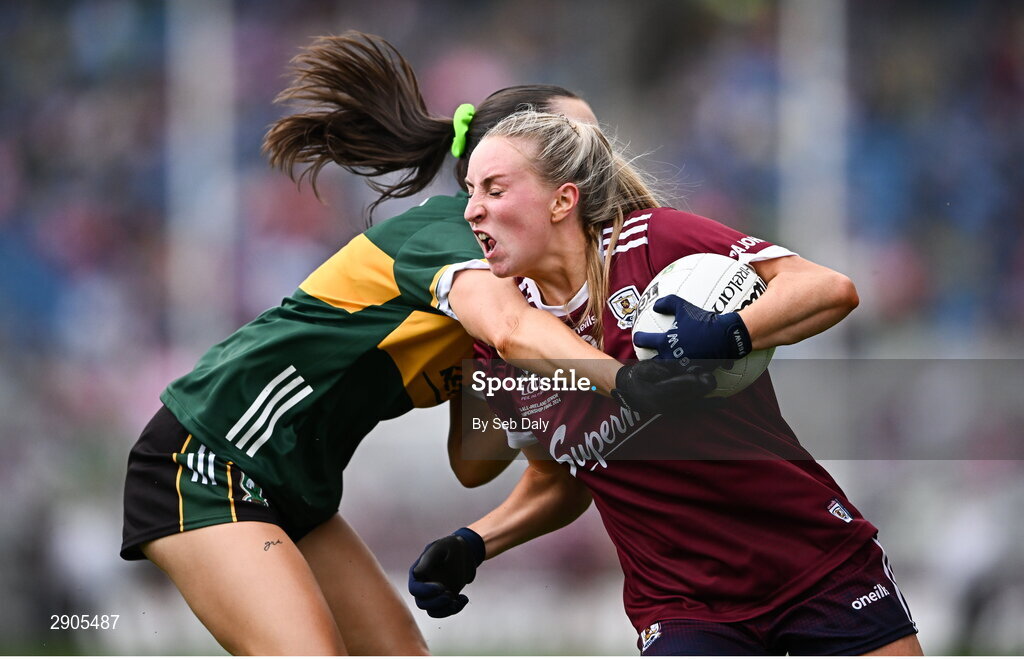 4 August 2024; Ailbhe Davoren of Galway in action against Aoife Dillane of Kerry during the TG4 All-Ireland Ladies Football Senior Championship final match between Galway and Kerry at Croke Park, Dublin. Photo by Seb Daly/Sportsfile