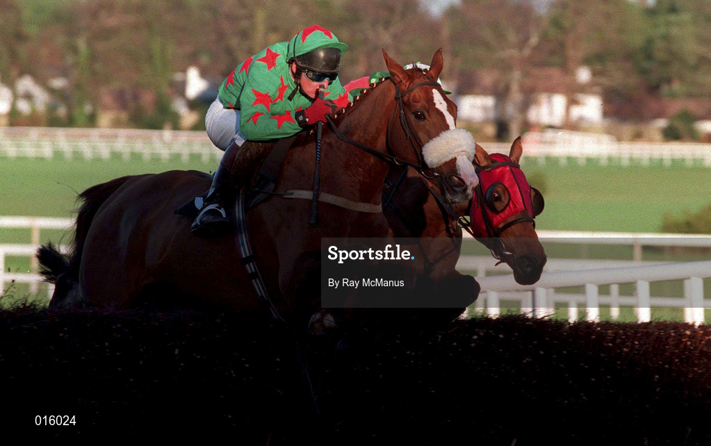 28 December 1998; Dorans Pride, with Paul Carberry up, clear the last on their way to winning the Ericsson Steeplechase during the Leopardstown Christmas Festival Day Three at Leopardstown Racecourse in Dublin. Photo by Ray McManus/Sportsfile