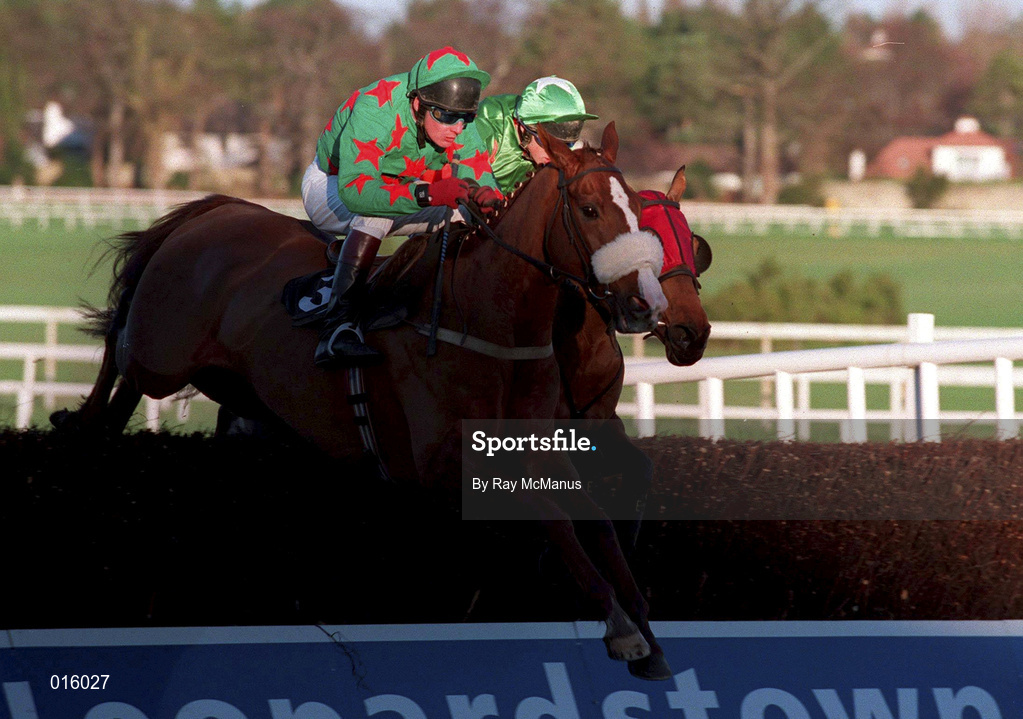 28 December 1998; Dorans Pride, with Paul Carberry up, clear the last on their way to winning the Ericsson Steeplechase during the Leopardstown Christmas Festival Day Three at Leopardstown Racecourse in Dublin. Photo by Ray McManus/Sportsfile