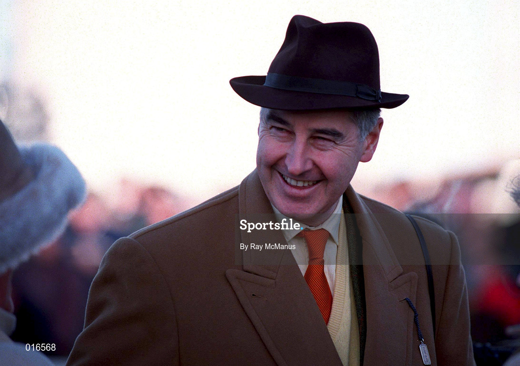 28 December 1998; Pierce Maloney during the Leopardstown Christmas Festival Day Three at Leopardstown Racecourse in Dublin. Photo by Ray McManus/Sportsfile