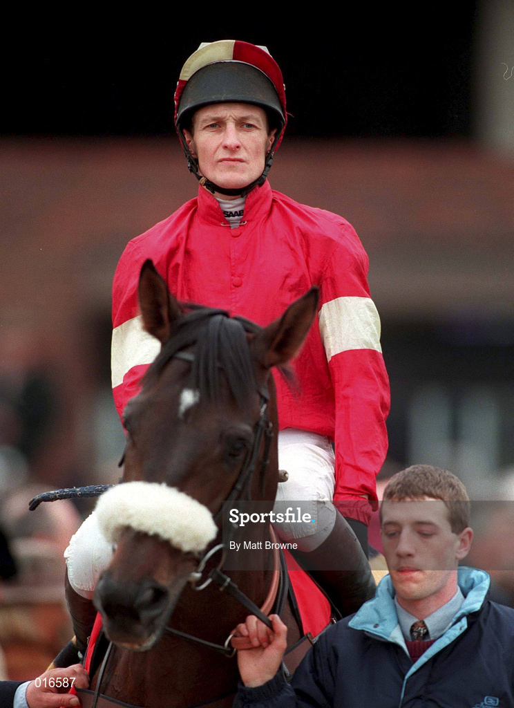 17 February 1998; Richard Dunwoody on I'm Supposin during horse racing from Leopardstown in Dublin. Photo by Matt Browne/Sportsfile