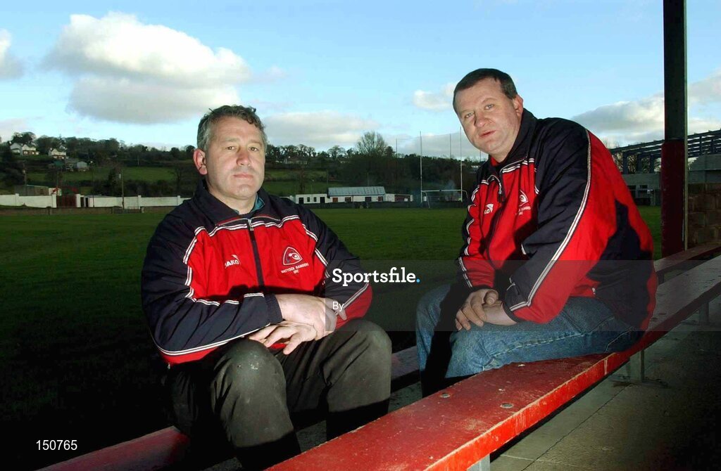 18 December 2002; Mattock Rangers' goalkeeper Michael Englishby, left, with manager Brendan Reilly inside Mattock Park, Collon, Co. Louth. Football. Picture credit; David Maher / SPORTSFILE
