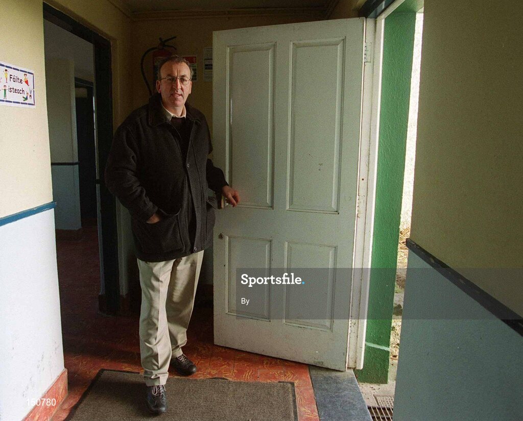 9 January 2003; Paudie Butler, Laois hurling manager pictured at Inch National School where he is a teacher, Bouladuff, Thurles, Co. Tipperary. Picture credit; Damien Eagers / SPORTSFILE