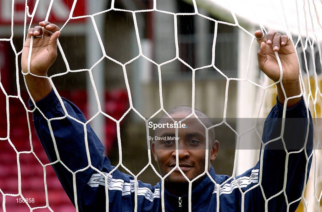 9 April 2004; Charles Mbabazi Livingstone, St. Patrick's Athletic. Richmond Park,  Dublin. Picture credit; David Maher / SPORTSFILE *EDI*