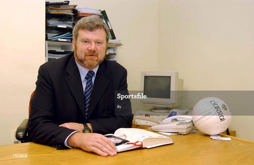 21 November 2002; Former Kerry footballer Eoin Liston. Picture credit; SPORTSFILE
