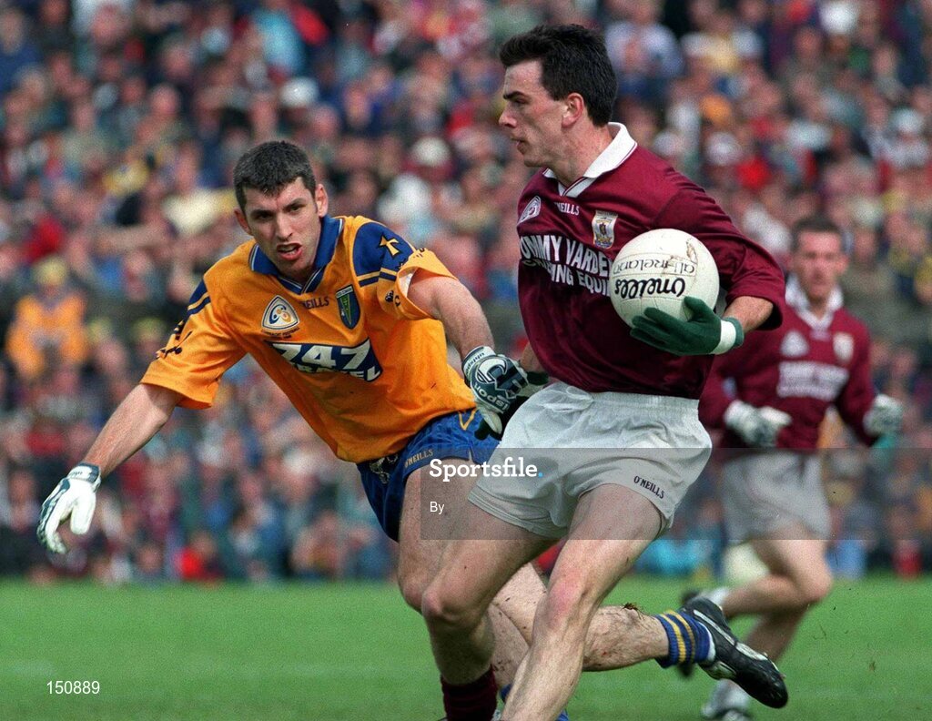19 July 1998; Padraic Joyce, Galway, is tackled by Damien Donlon, Roscommon. Galway v Roscommon, Connacht Football Championship, Dr. Hyde Park, Roscommon Town, Co. Roscommon. Football. Picture credit; Matt Browne / SPORTSFILE