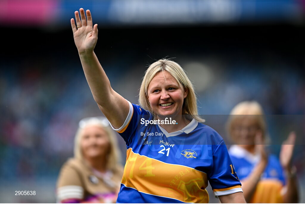 4 August 2024; Michelle Kelly, representing her aunt Marie Bryan from Moycarkey of the Tipperary team of 1974, who won the first All-Ireland Ladies Senior Football Championship final, during the TG4 All-Ireland Ladies Football Intermediate Championship final match between Leitrim and Tyrone at Croke Park in Dublin. Photo by Seb Daly/Sportsfile