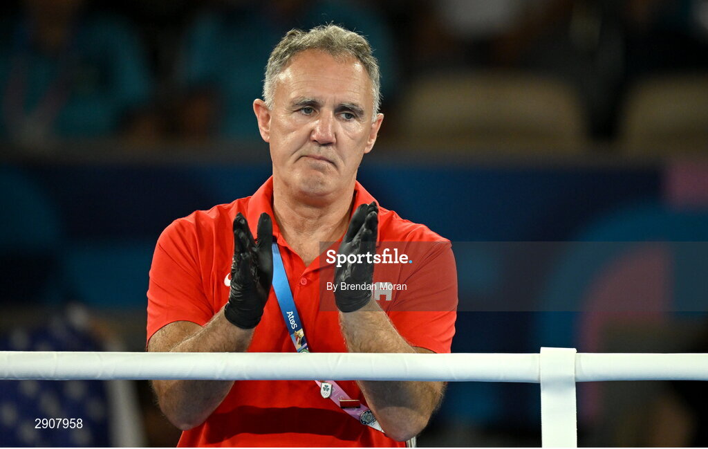 6 August 2024; Team United States head coach Billy Walsh watches on during the bout between Omari Jones of Team United States and Asadkhuja Muydinkhujaev of Team Uzbekistan in the men's 71kg semi-final bout at Court Philippe-Chatrier in Roland Garros Stadium during the 2024 Paris Summer Olympic Games in Paris, France. Photo by Brendan Moran/Sportsfile