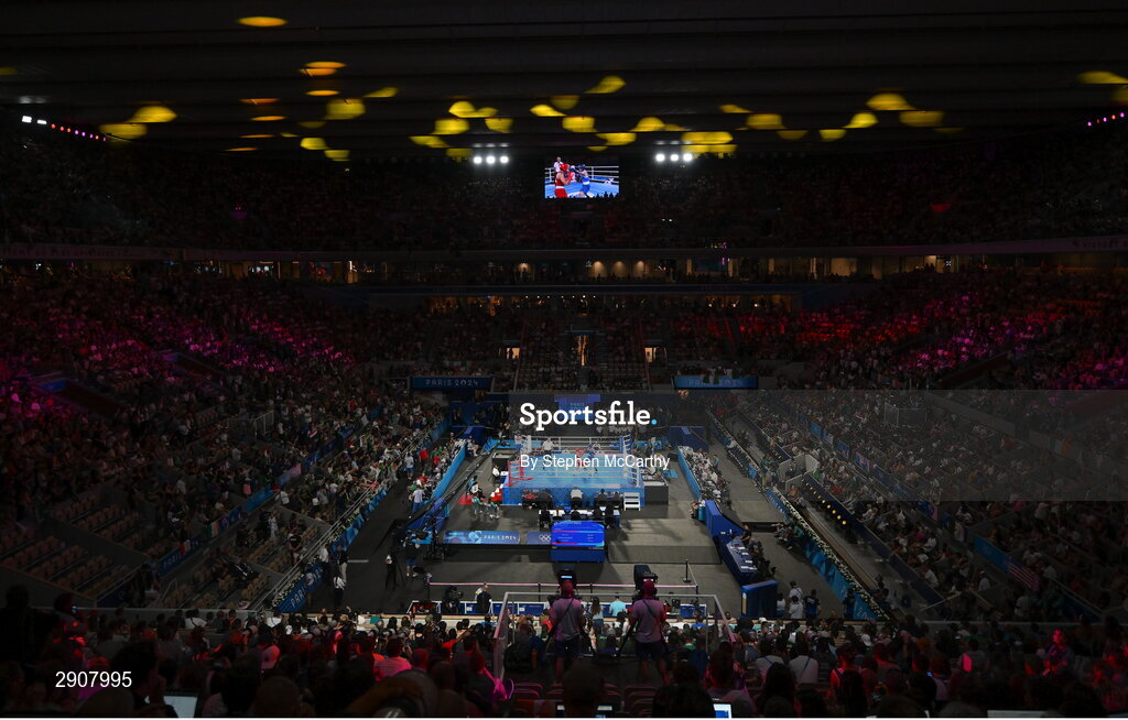 6 August 2024; A general view of the boxing ring and arena at the Court Philippe-Chatrier in Roland Garros Stadium during the 2024 Paris Summer Olympic Games in Paris, France. Photo by Stephen McCarthy/Sportsfile