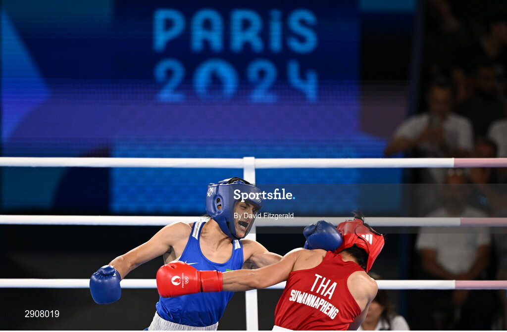 6 August 2024; Imane Khelif of Team Algeria, left, and Janjaem Suwannapheng of Team Thailand during their women's 66kg semi-final bout at Court Philippe-Chatrier in Roland Garros Stadium during the 2024 Paris Summer Olympic Games in Paris, France. Photo by David Fitzgerald/Sportsfile