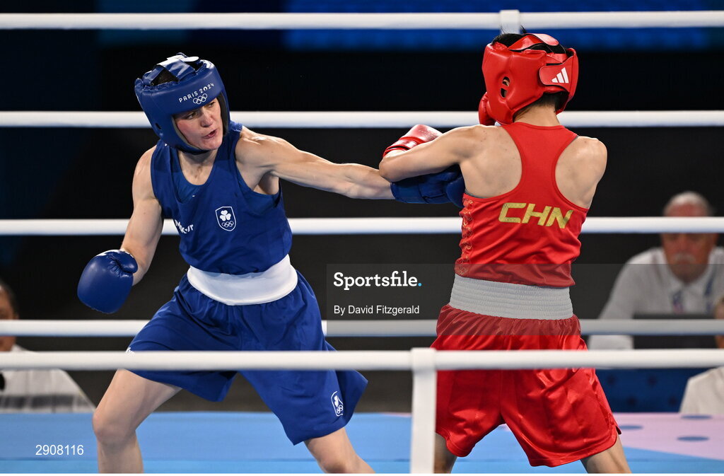 6 August 2024; Kellie Harrington of Team Ireland, left, and Wenlu Yang of Team People's Republic of China during their women's 60kg final bout at Court Philippe-Chatrier in Roland Garros Stadium during the 2024 Paris Summer Olympic Games in Paris, France. Photo by David Fitzgerald/Sportsfile